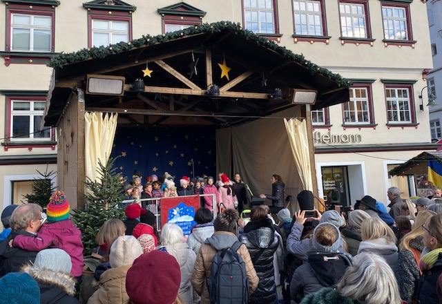 Auftritt-Chor-Weihnachtsmarkt-2023-11-2023.jpg